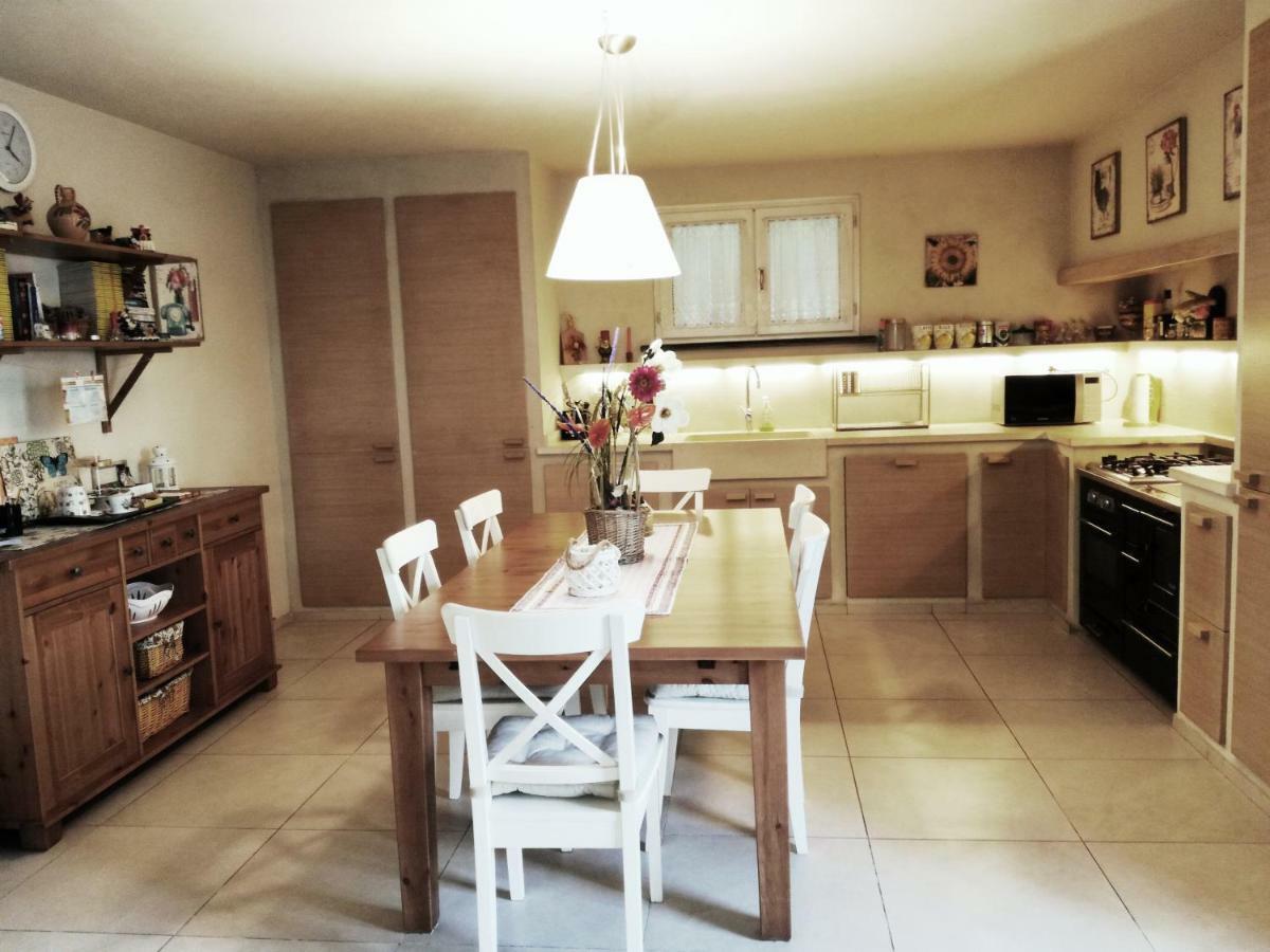 Apartamento Il Glicine Di Lucca Exterior foto
